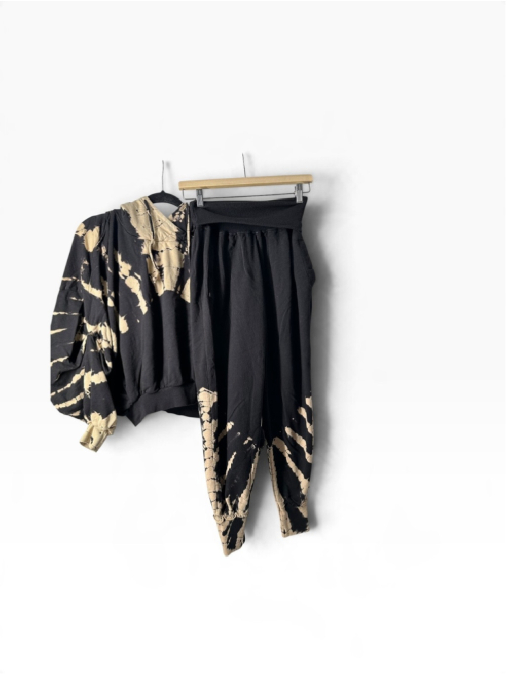 Young Fabulous & Broke Sweatsuit Womens M Black Tie Dye Hoodie Jogger Set